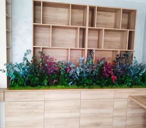 Green MOSSwild module for planter in the interior
